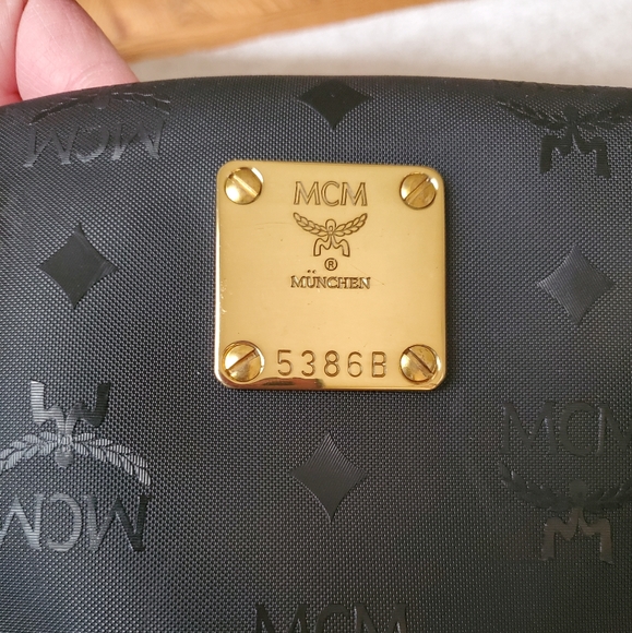 MCM Boston Bag - Picture 16 of 16